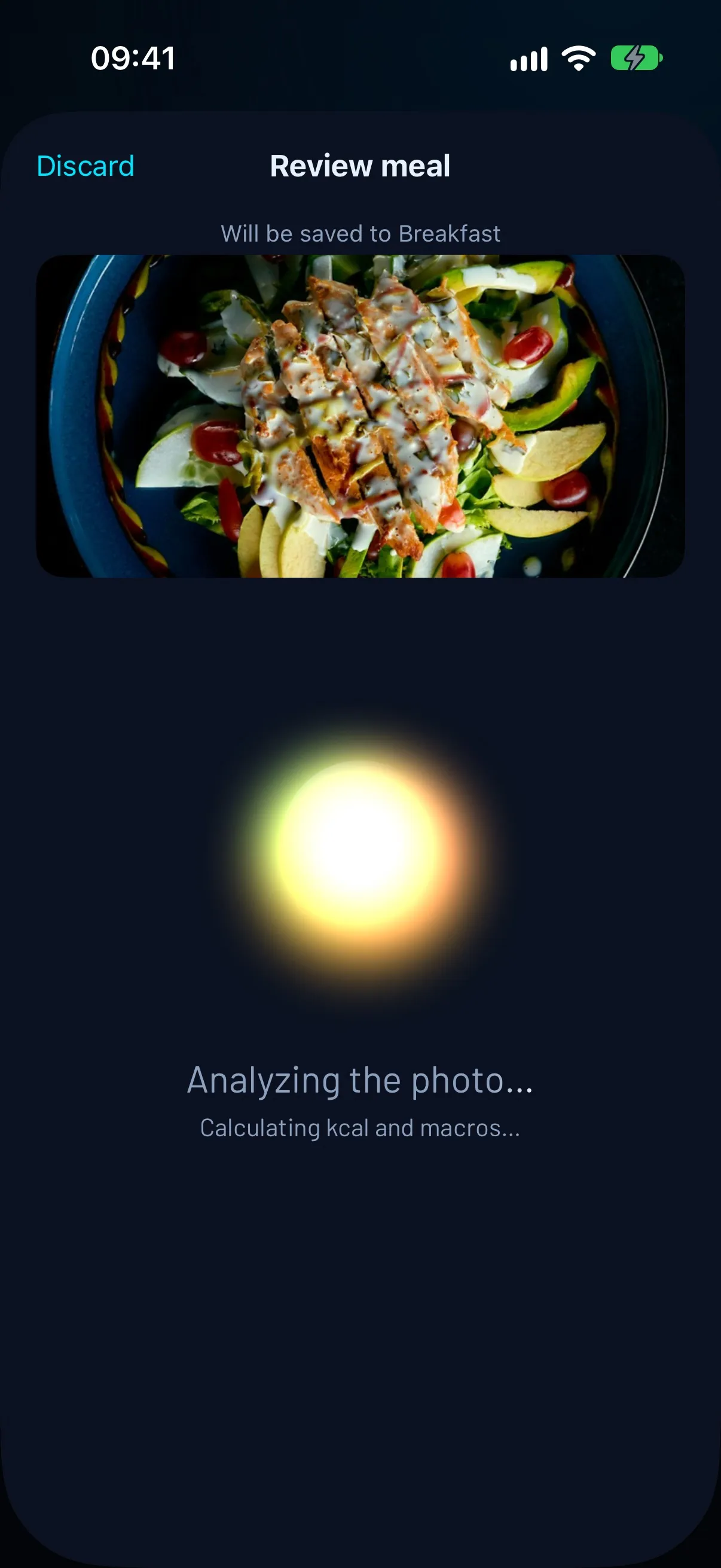 FierFit Gym screen analysing a photo of a chicken salad: “Calculating kcal and macros”